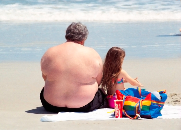 How Festively Plump Dads Might Make Their Daughters Sick